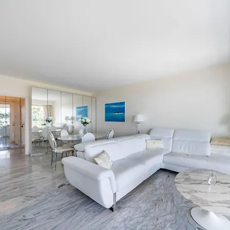 Bright One-bedroom In A Quiet Area Wswimming Pool Cannes
