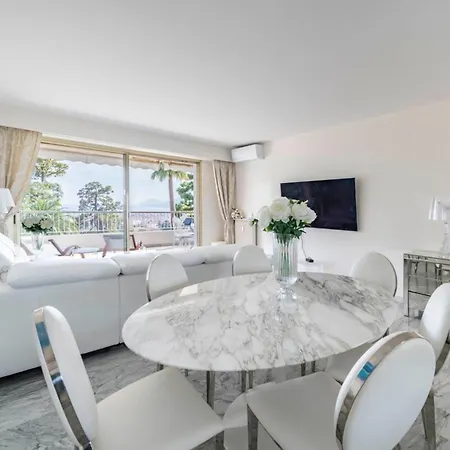 Apartment Bright One-bedroom In A Quiet Area Wswimming Pool *